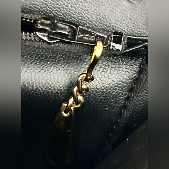 Vintage NAVY Quilted Chain Crossbody Made in France - Picture 9 of 15